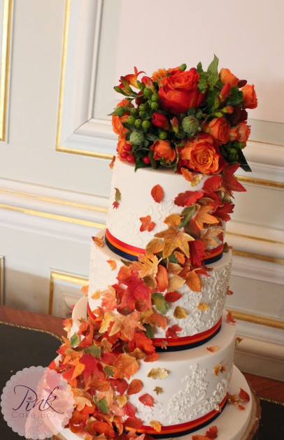 autumn-leaf-cascade-wedding-cake-above
